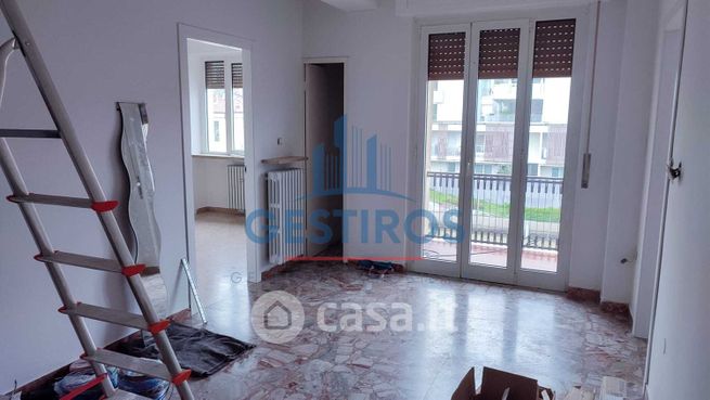 Appartamento in residenziale in Via Lucania