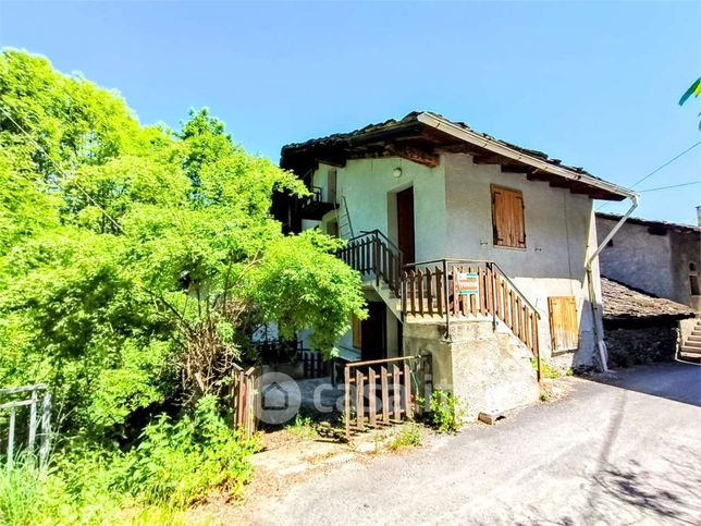 Casa indipendente in residenziale in Strada Senza Nome
