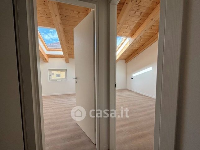 Appartamento in residenziale in Calle Parini Giuseppe