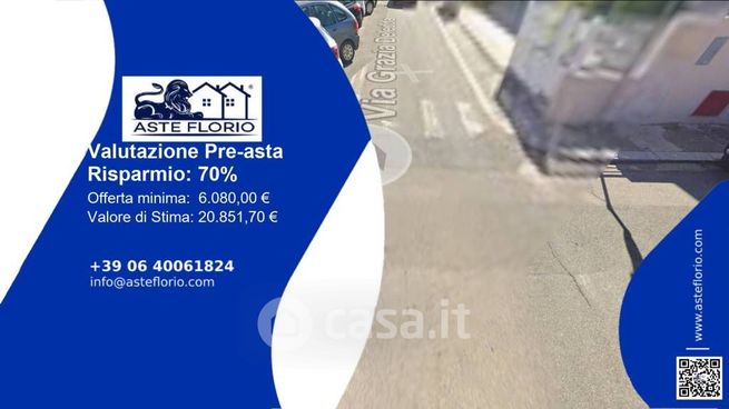 Box/posto auto in residenziale in Via Grazia Deledda