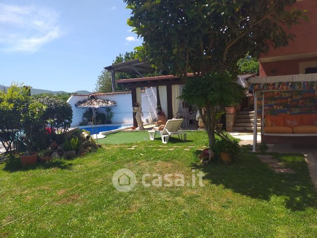 Appartamento in residenziale in Via 3 Are