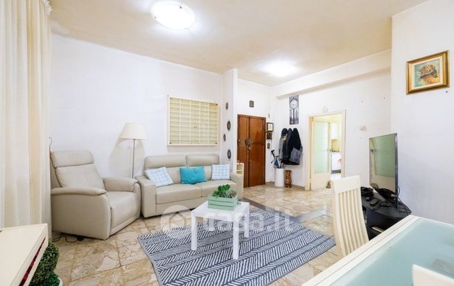 Appartamento in residenziale in Via Adamello