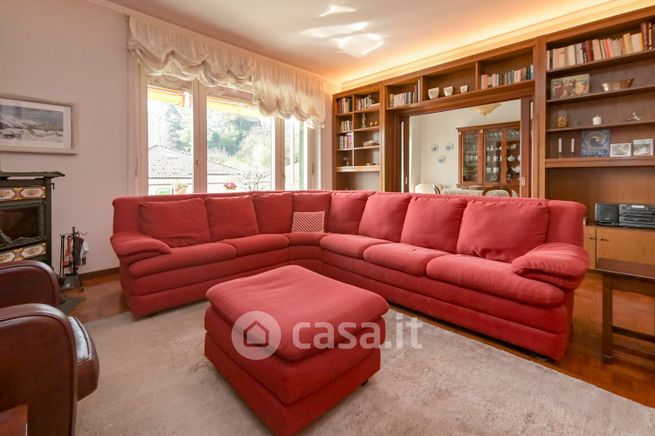 Appartamento in residenziale in Via Rio Vallero 7