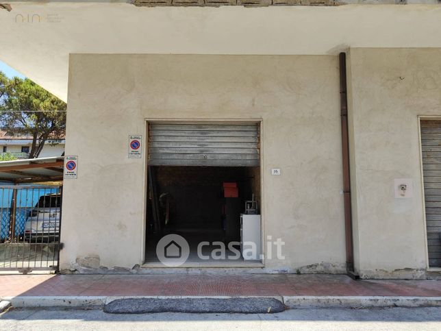 Box/posto auto in residenziale in Via de Carolis 14