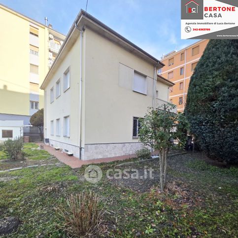 Casa indipendente in residenziale in centro