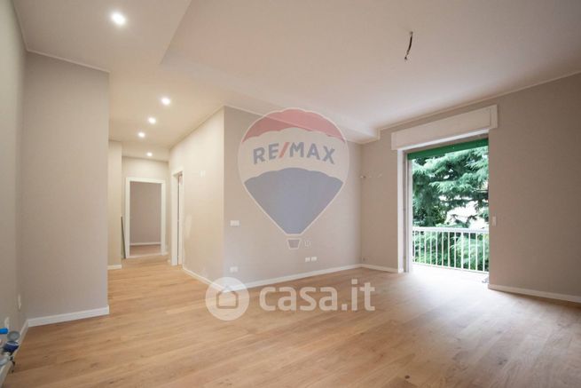 Appartamento in residenziale in Via Monte Ortigara 79