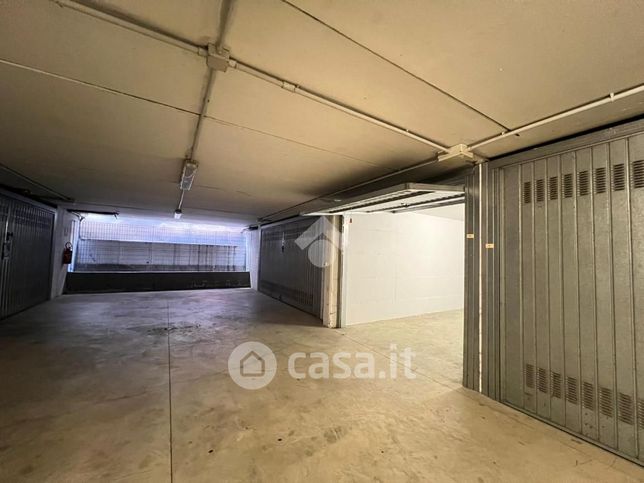 Box/posto auto in residenziale in Via Paolo Maspero 20