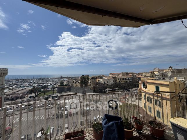 Appartamento in residenziale in Via Napoli 4