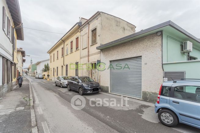 Ufficio in commerciale in Via Pozzo Antico 41