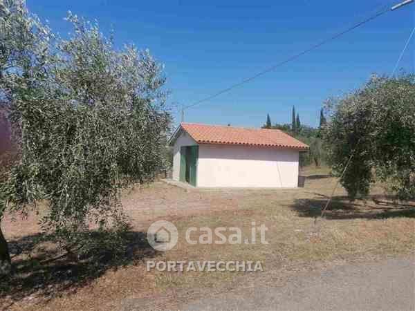 Terreno agricolo in commerciale in 