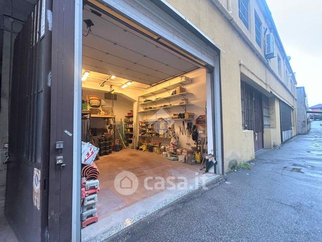 Capannone in commerciale in Via Triumplina 159