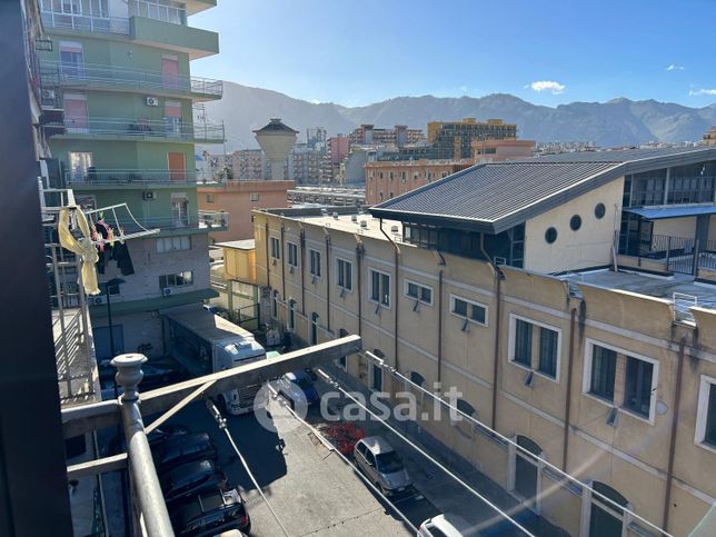 Appartamento in residenziale in Via Rosario Gregorio 75