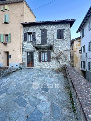 Ufficio in commerciale in 