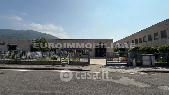 Capannone in commerciale in Via Antonio Allegri