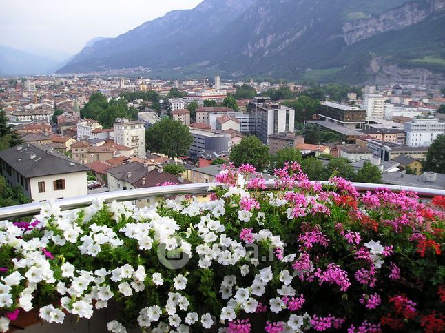 Attico/mansarda in residenziale in Via Luigi de Campi