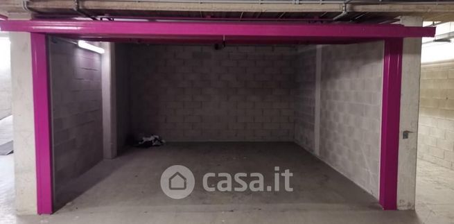 Box/posto auto in residenziale in Via Carlo Imbonati