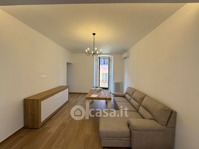 Appartamento in residenziale in Via Alessandro III