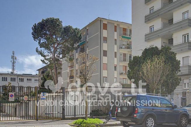 Appartamento in residenziale in Via Legionari in Polonia 17