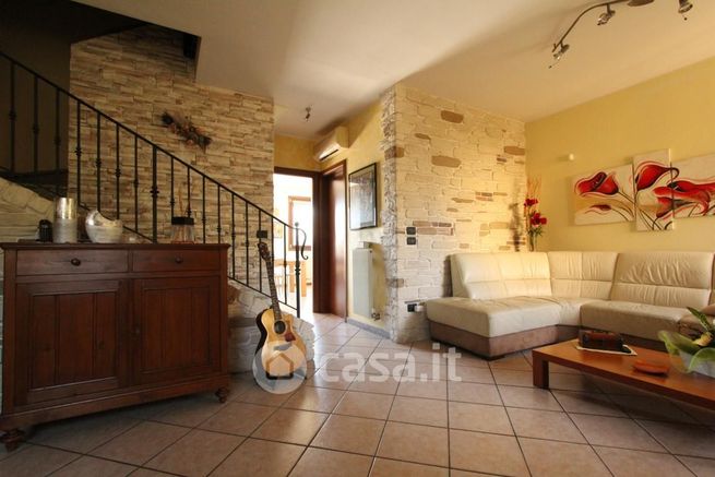 Villetta a schiera in residenziale in Via Monsignor Giacomo Gentilin
