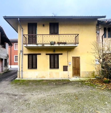 Casa indipendente in residenziale in Via Santa Maria 74