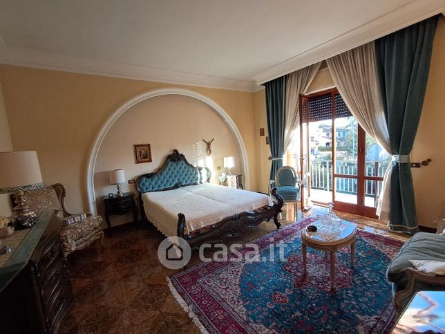 Villa in residenziale in 