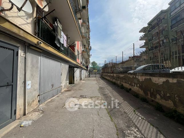 Box/posto auto in residenziale in Via Enrico de Nicola 10