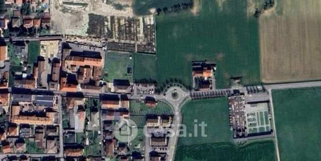 Terreno agricolo in commerciale in Via Morengo
