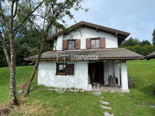 Casa indipendente in residenziale in Via Col de Gou 281