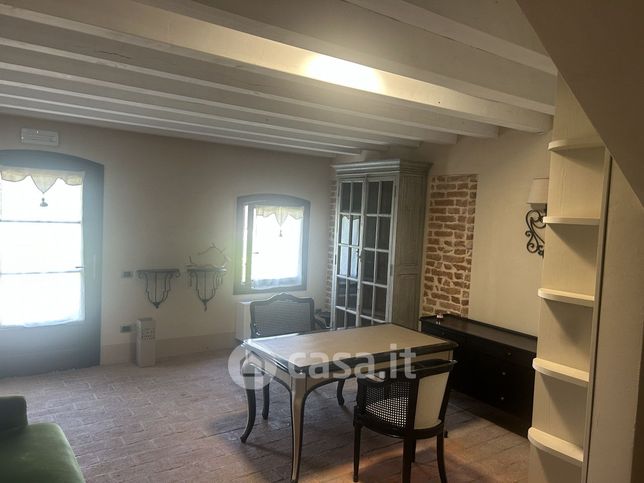 Ufficio in commerciale in Via Martignon