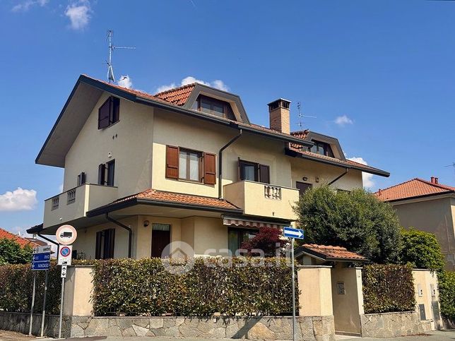 Casa bi/trifamiliare in residenziale in Via Gorizia 1