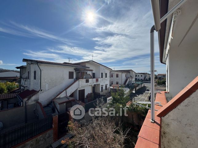 Appartamento in residenziale in Via del Mare 15