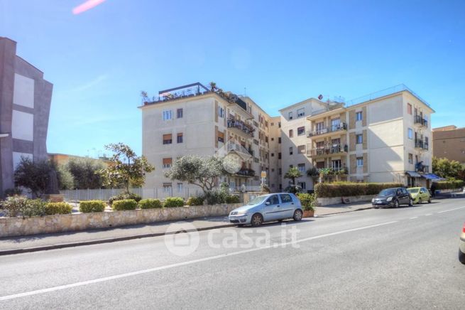 Appartamento in residenziale in Via Alessandro Manzoni 227