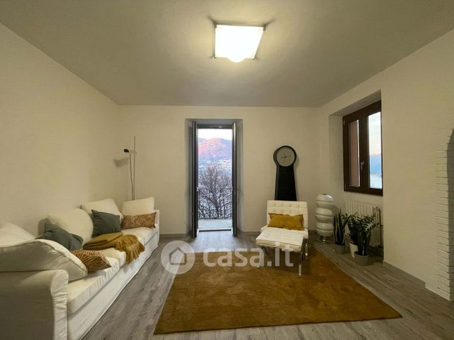 Appartamento in residenziale in Via Torno 86