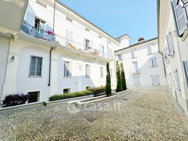 Appartamento in residenziale in Via Aurelio Saffi 14