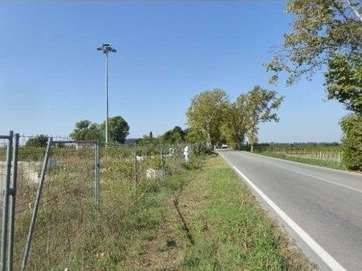 Terreno edificabile in residenziale in Via Roma Sinistra