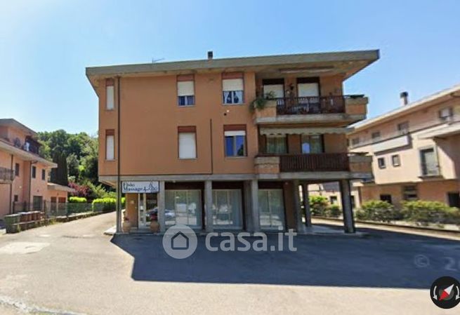 Appartamento in residenziale in Via Tiberina 315