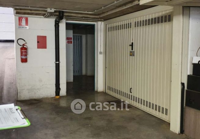 Box/posto auto in residenziale in Via Emilio Broglio 10