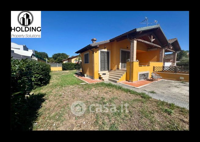 Villa in residenziale in Via Merano