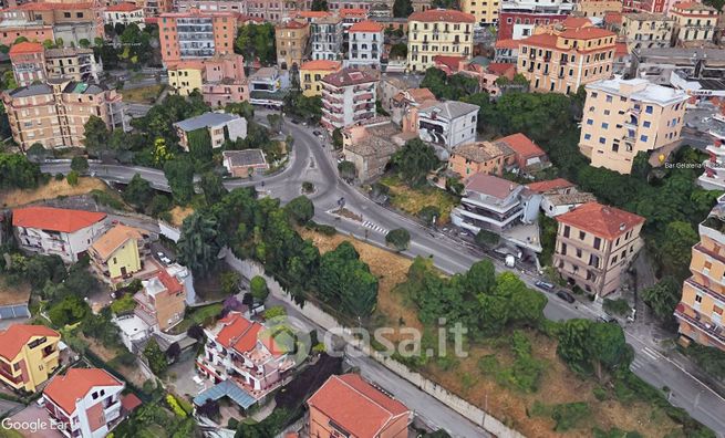 Terreno edificabile in residenziale in Via Picena