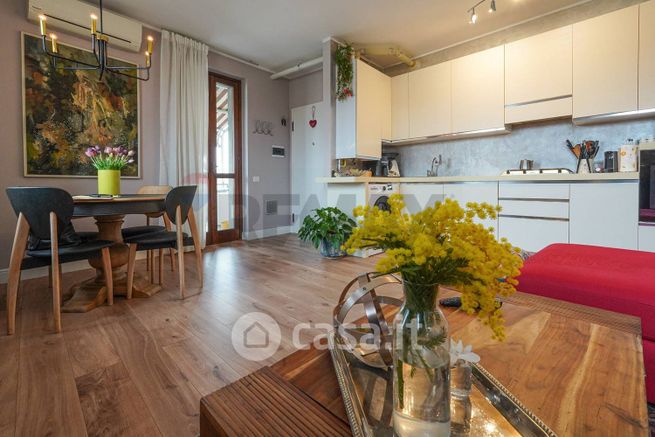 Appartamento in residenziale in Via Monsignor Giuseppe Maggi 8