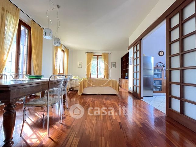 Appartamento in residenziale in Via di Castello 105