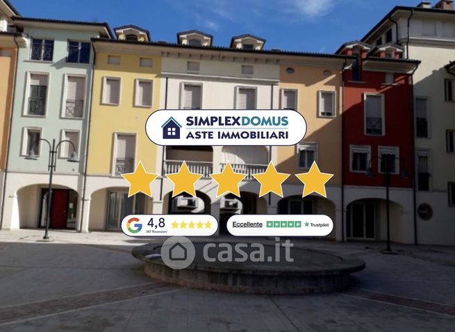 Appartamento in residenziale in Via de Mori