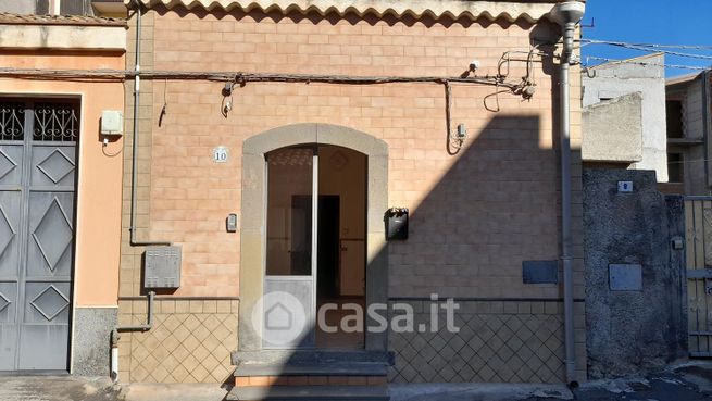 Casa indipendente in residenziale in Via DICIOTTESIMA TRAVERSA
