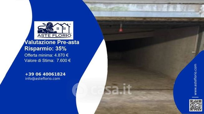 Box/posto auto in residenziale in Via Martiri della Libertà