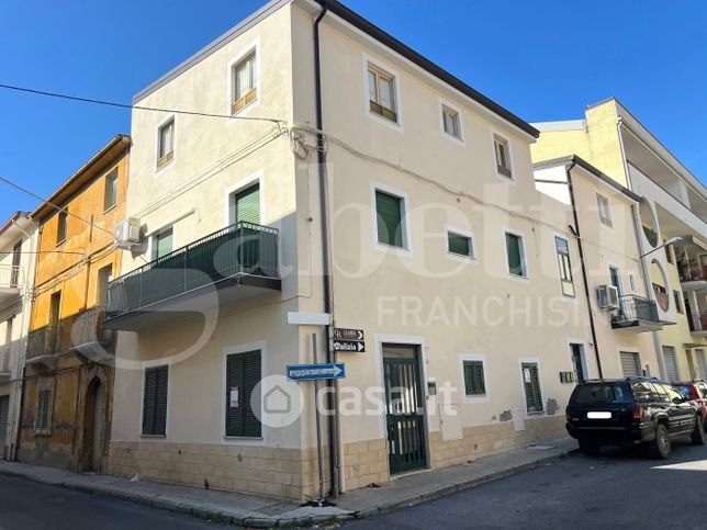 Appartamento in residenziale in Via Amalfi 1