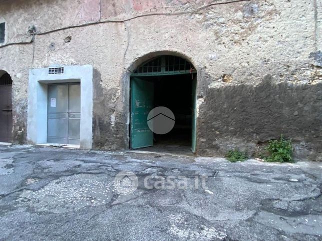 Garage/posto auto in residenziale in Via Fiume 35