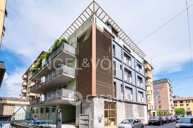 Appartamento in residenziale in Via Antonio Ghislanzoni 35