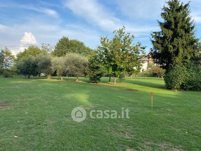 Terreno edificabile in residenziale in Via dei Carpini