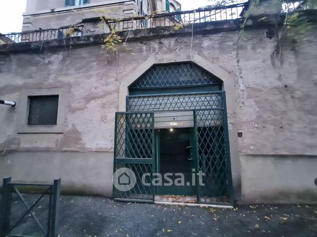 Ufficio in commerciale in Via Atanasio Kircher 24