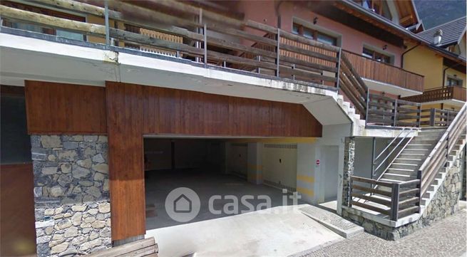 Box/posto auto in residenziale in Via Armando Diaz